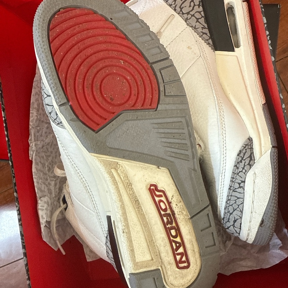 Jordan White and Black Sneakers with Classic High-Top Design - Picture 3 of 4